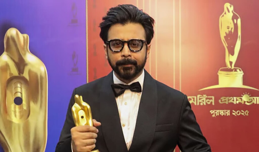 Nisho Triumphs as Nishan, Dedicates Award to Humayun Faridi