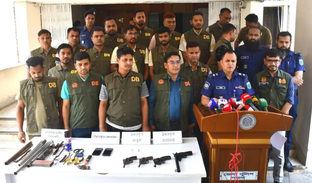 Police Seize Foreign Revolvers in Pabna Security Operation Police Seize Foreign Revolvers in Pabna Security Operation