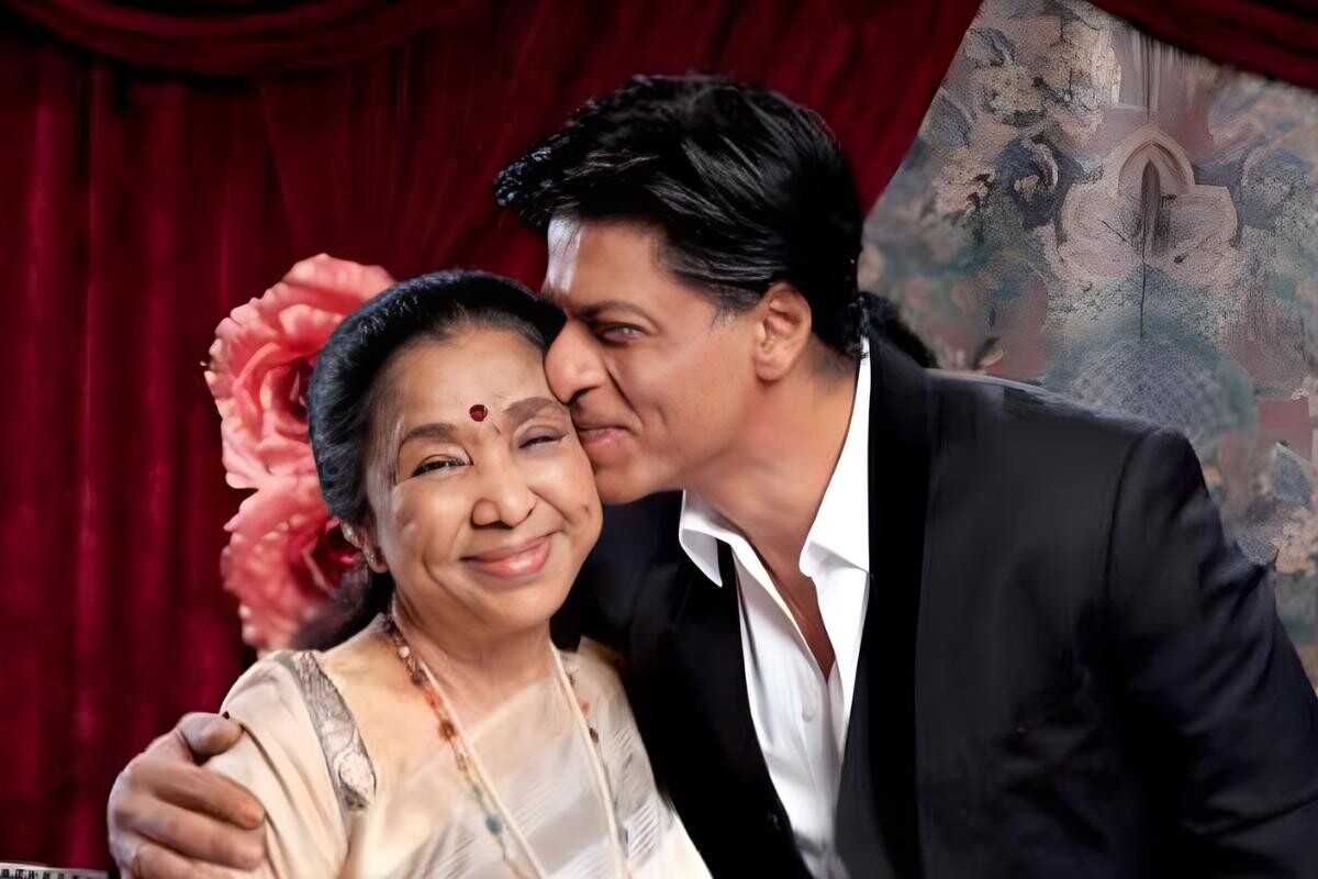 Shah Rukh Pays Tribute Asha