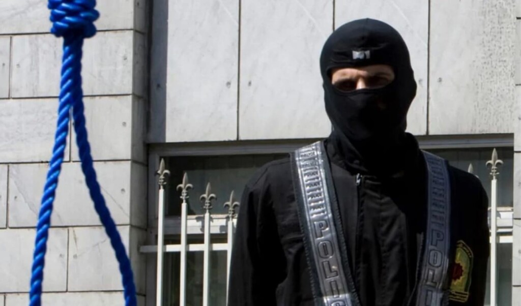 Spy Executed Over Mosque Arson in Iran