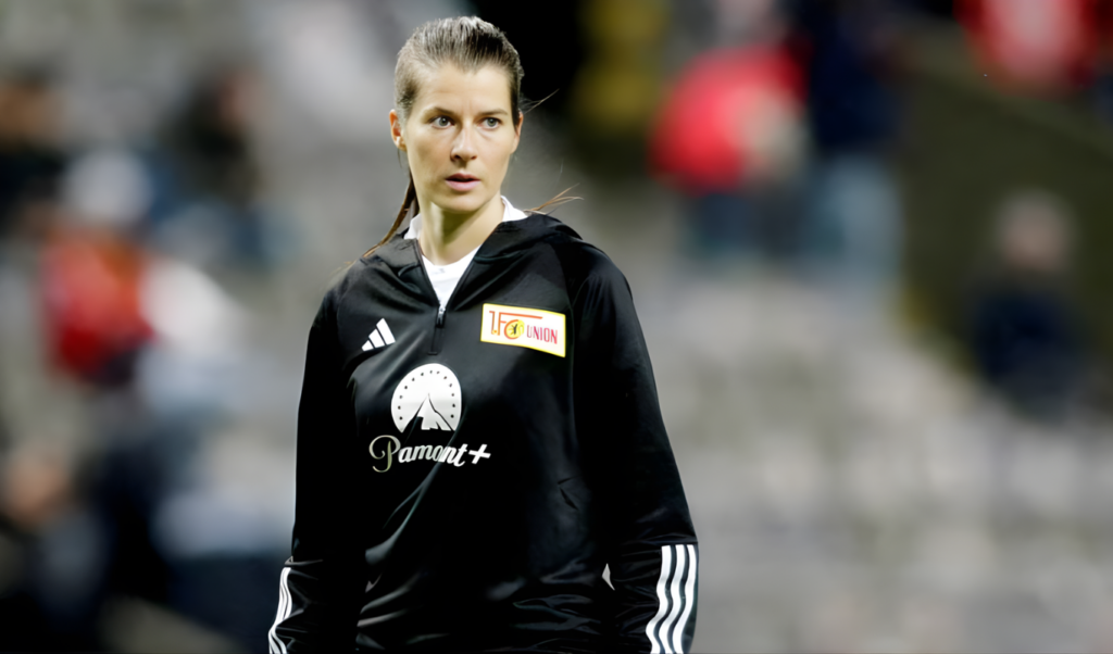 Trailblazing Female Coach Faces Gender Abuse Backlash Trailblazing Female Coach Faces Gender Abuse Backlash