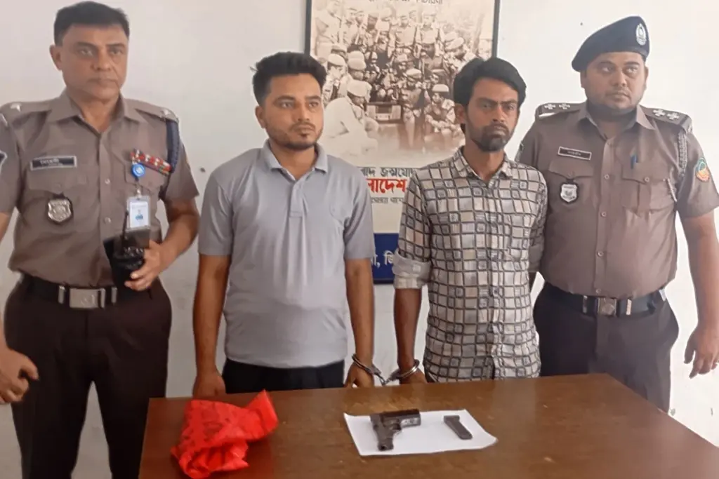 Two Apprehended with Foreign Pistol in Tongi Two Apprehended with Foreign Pistol in Tongi