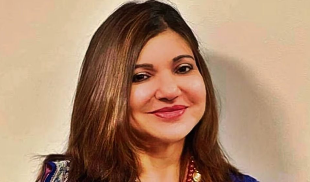 Alka Yagnik Faces Hearing Loss 2 alka yagnik faces hearing loss 1 Alka Yagnik Faces Hearing Loss