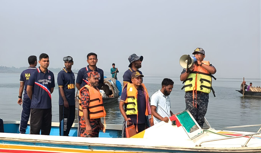 bus tragedy in padma rescue continues Bus Tragedy in Padma Rescue Continues