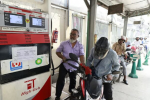 Dhaka Freezes Fuel Prices Amid Global Volatility