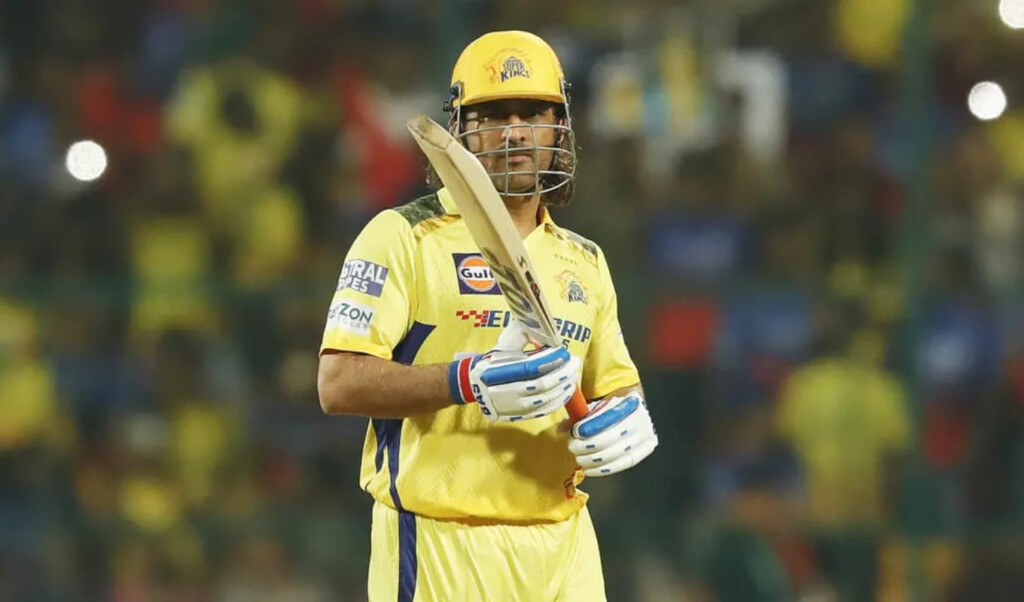 dhoni injury hits chennai start Dhoni Injury Hits Chennai Start