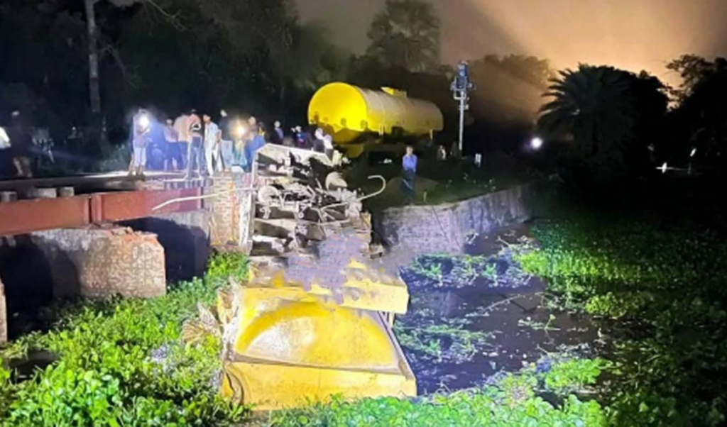 fuel train derailment halts sylhet rail links nationwide Fuel Train Derailment Halts Sylhet Rail Links Nationwide