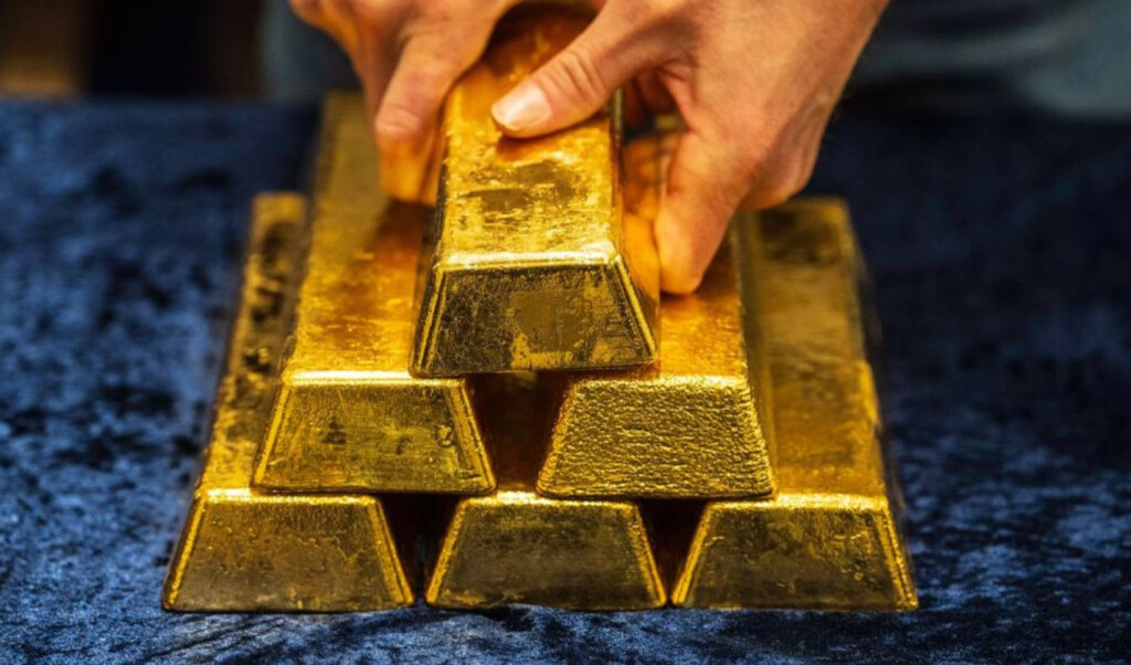gold slides as downtrend fears grow Gold Slides as Downtrend Fears Grow