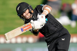 Kerr Leads New Zealand to Historic Chase