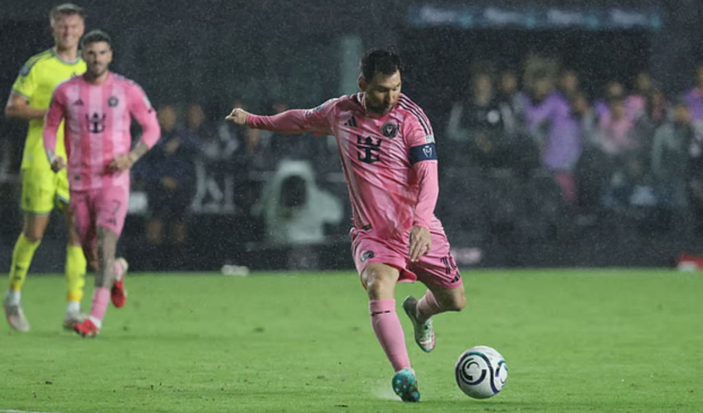 messis race to 1000 goals 1 Messi’s Race to 1,000 Goals