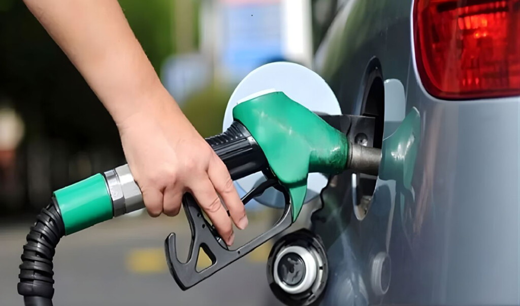 oil prices ease after us delay Oil Prices Ease After US Delay