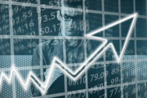 Singapore Regulator Warns Insurers Over Private Assets Risks