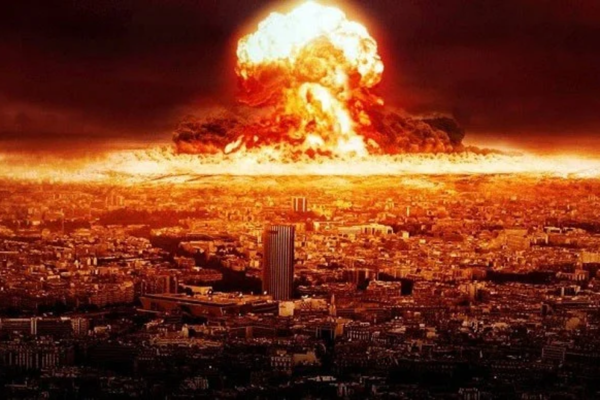 UN Diplomat Resigns Warning of Nuclear Strike on Iran