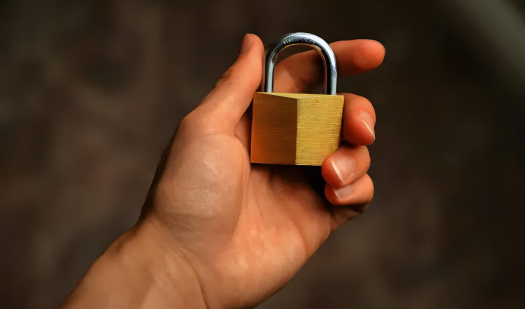 zurich deepens insurity partnership Zurich Deepens Insurity Partnership
