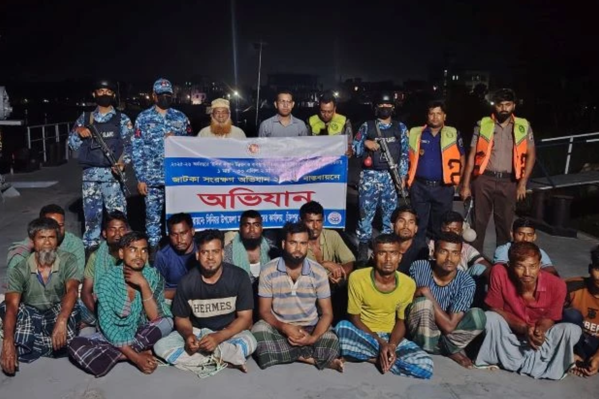 209 Fishermen Jailed in Chandpur for Violating Jatka Fishing Ban