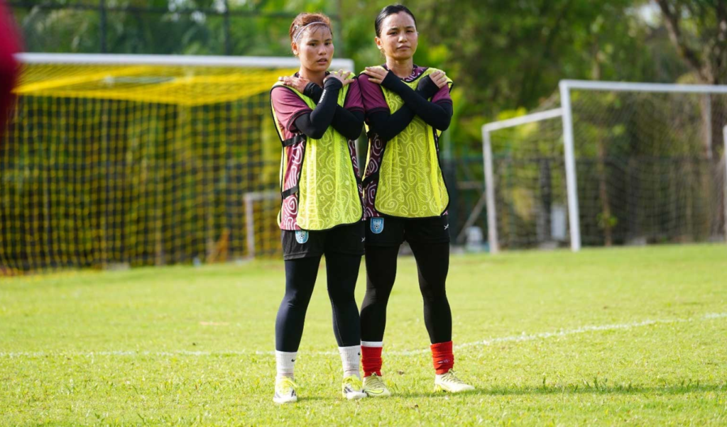 Bangladesh Women Face India In Crucial SAFF Encounter Bangladesh Women Face India In Crucial SAFF Encounter