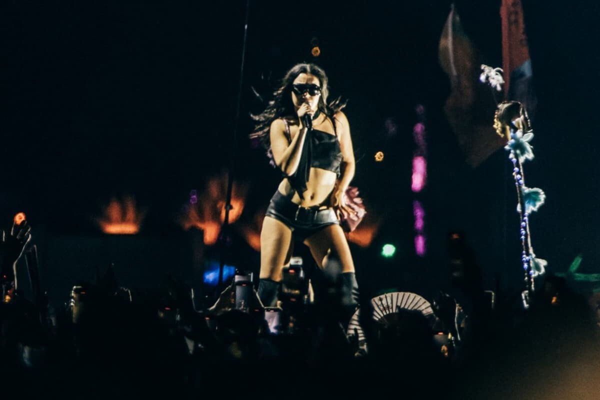 Charli XCX Teases ‘Rock Music’ Studio Clip