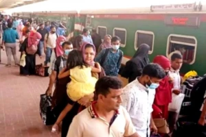 Eid Rush Swells at Kamalapur Station