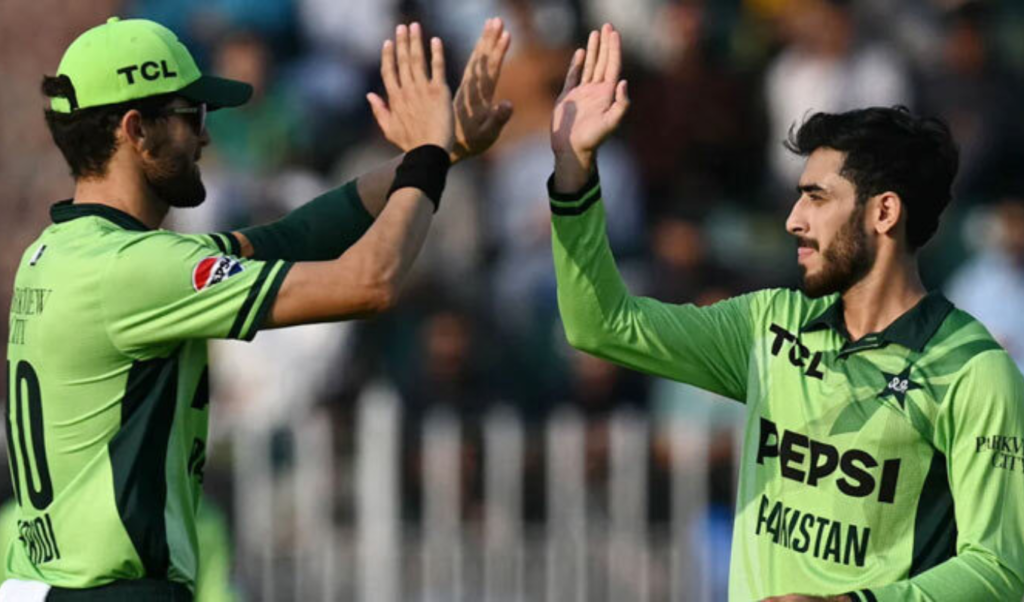 Five Wicket Debut For Pakistani Spinner Restricts Australia Five-Wicket Debut For Pakistani Spinner Restricts Australia