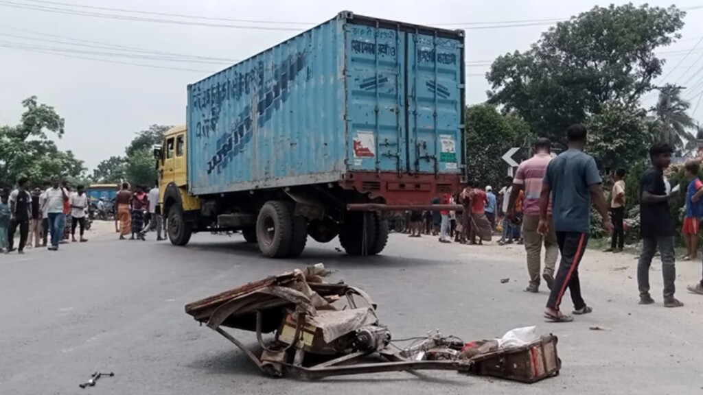 Four Dead in Jessore Road Collision Involving Covered Van Four Dead in Jessore Road Collision Involving Covered Van