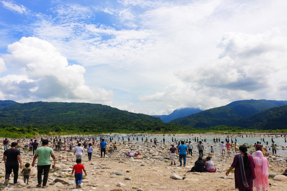 Holidaymakers Travel In Large Numbers To Scenic Sylhet