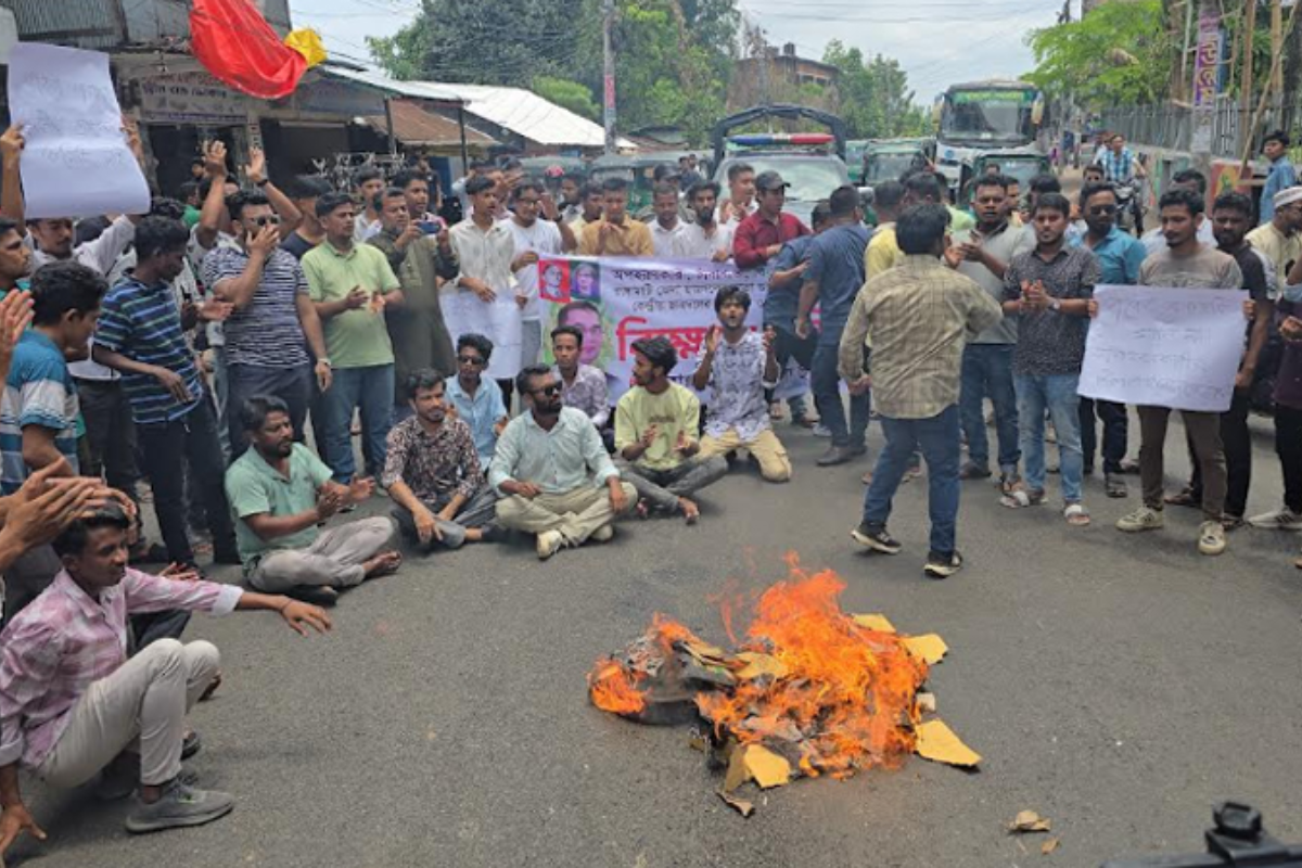 Internal Strife Within Barisal JCD Leads to Highway Blockade and Protests