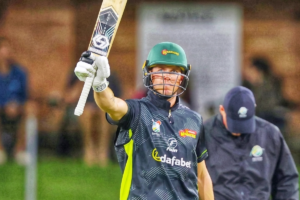 Matthew De Villiers Smashes Whirlwind Sub-250 Run Blitz