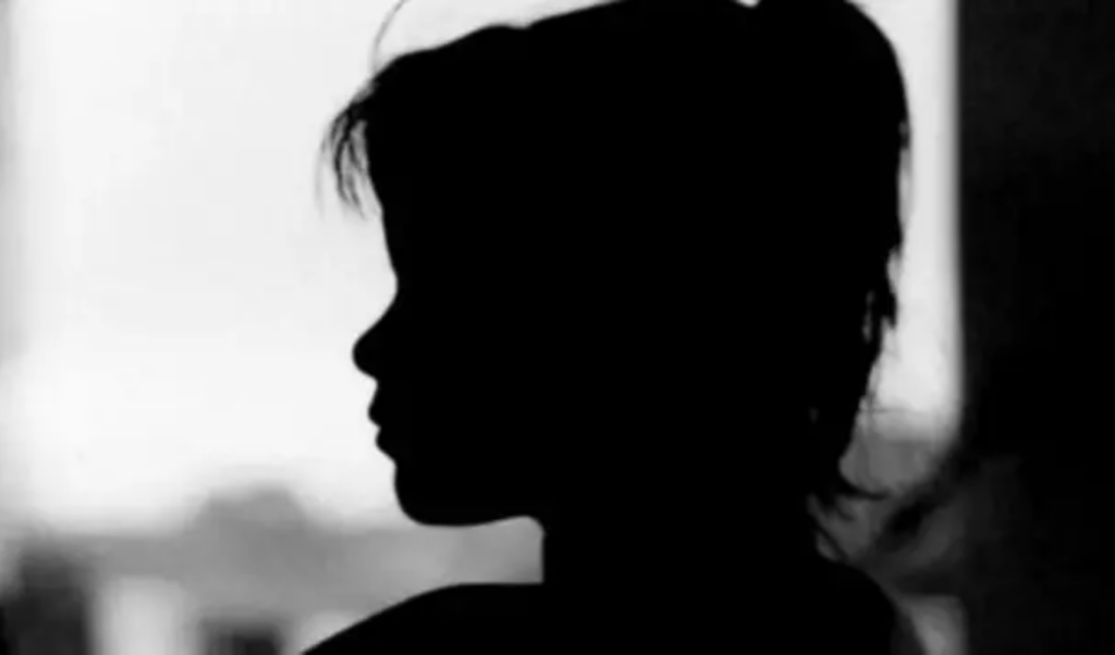 Medical Practitioner Reports Death Threats Following Examination of Minor Medical Practitioner Reports Death Threats Following Examination of Minor