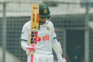 Mushfiq Nears Landmark Century
