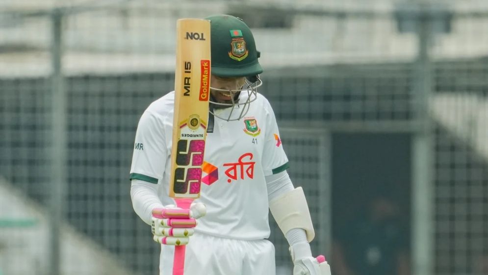 Mushfiq Nears Landmark Century