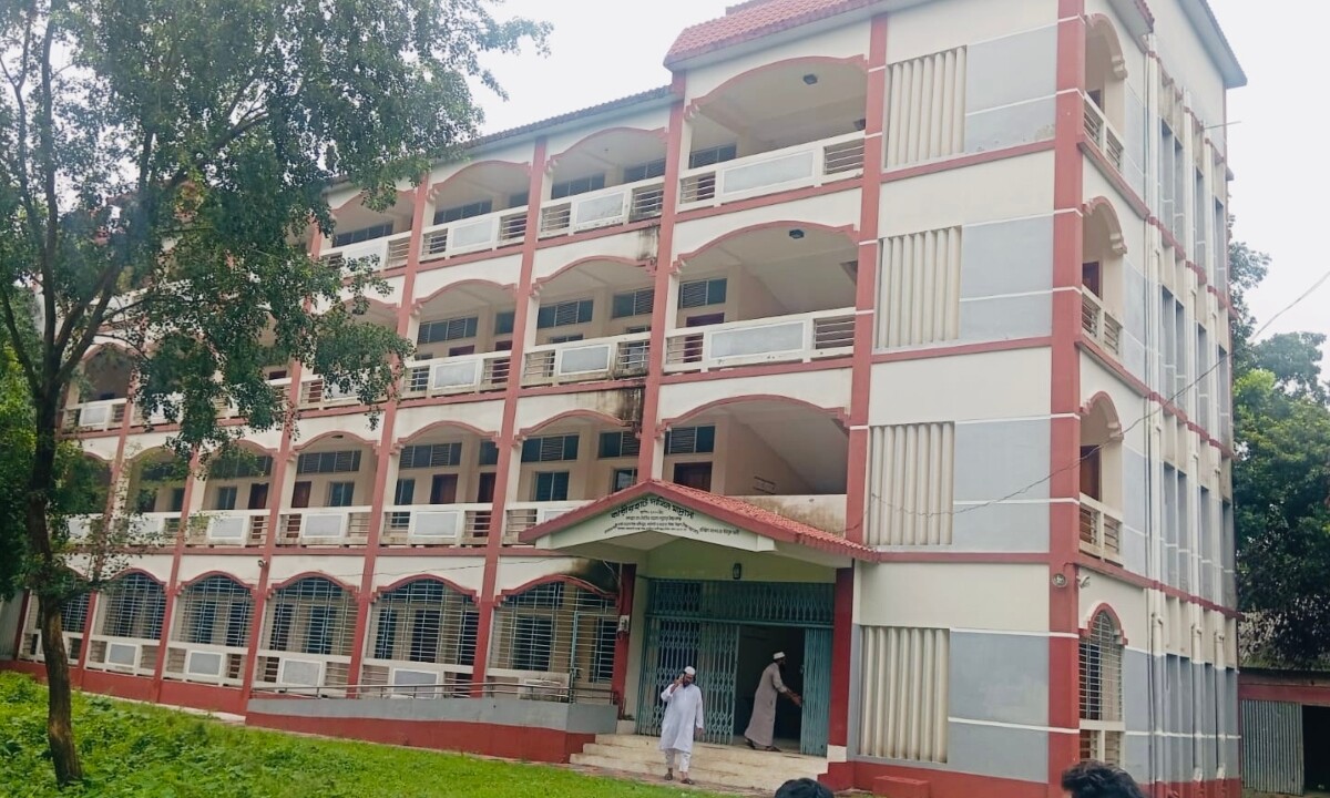 22 Days Without Power at Madrasa