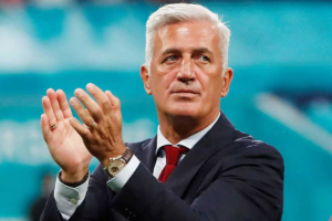 Algeria Renew Coach Vladimir Petkovic Contract Until 2028