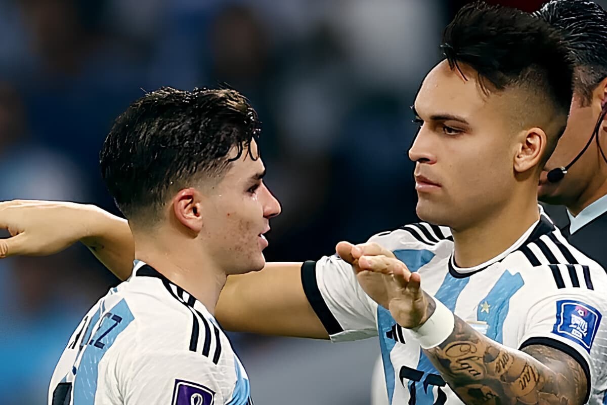 Argentina’s Striker Dilemma: Álvarez vs Martínez