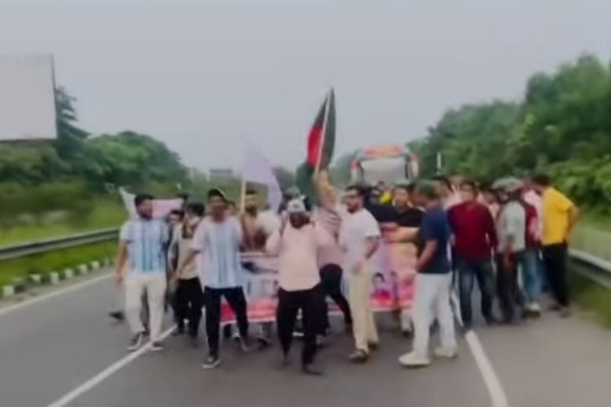 Chhatra League Arranges Sudden Procession In South Keraniganj