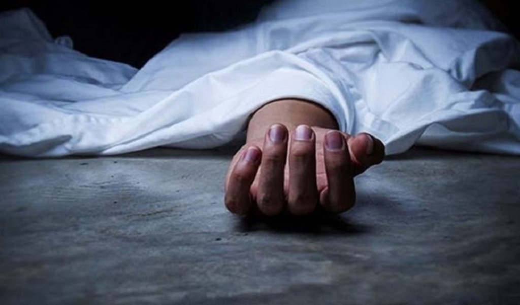 Dead Auto Rickshaw Driver Found In Gopalganj Bushes Dead Auto-Rickshaw Driver Found In Gopalganj Bushes