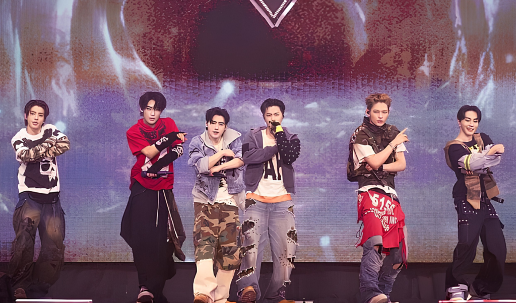ENHYPEN to Return in August as Six Member Group ENHYPEN to Return in August as Six-Member Group