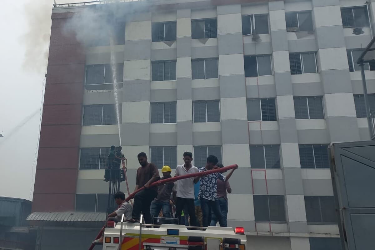 Fire Outbreak Scrambles Five Fire Units In Gazipur