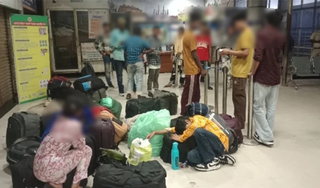India Repatriates Fourteen Trafficked Bangladeshis Via Benapole