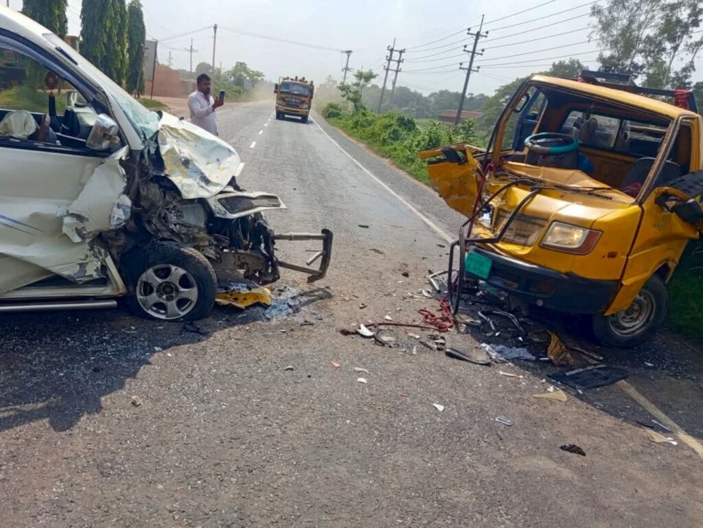 Manikganj Collision Leaves Two Injured Manikganj Collision Leaves Two Injured