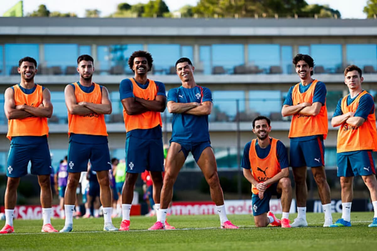 “Mission Begins”: Ronaldo Rejoins Portugal For World Cup