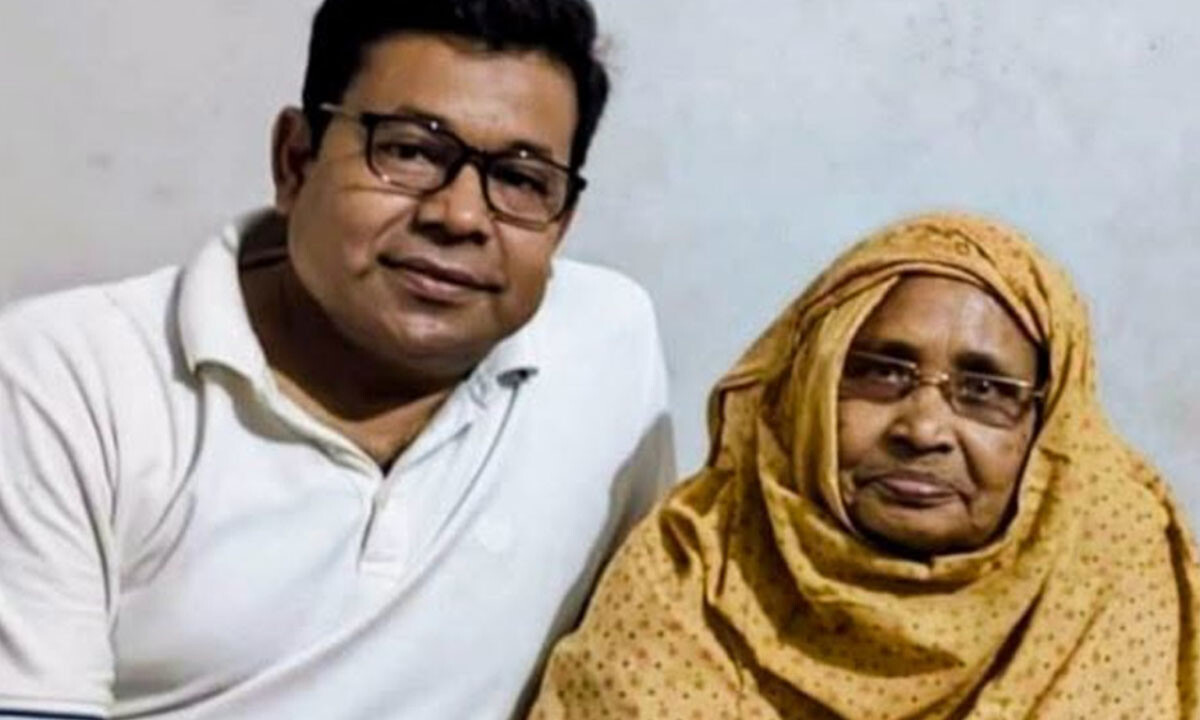 Monir Khan’s Mother Showing Recovery