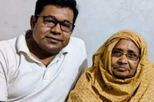 Monir Khan’s Mother Showing Recovery