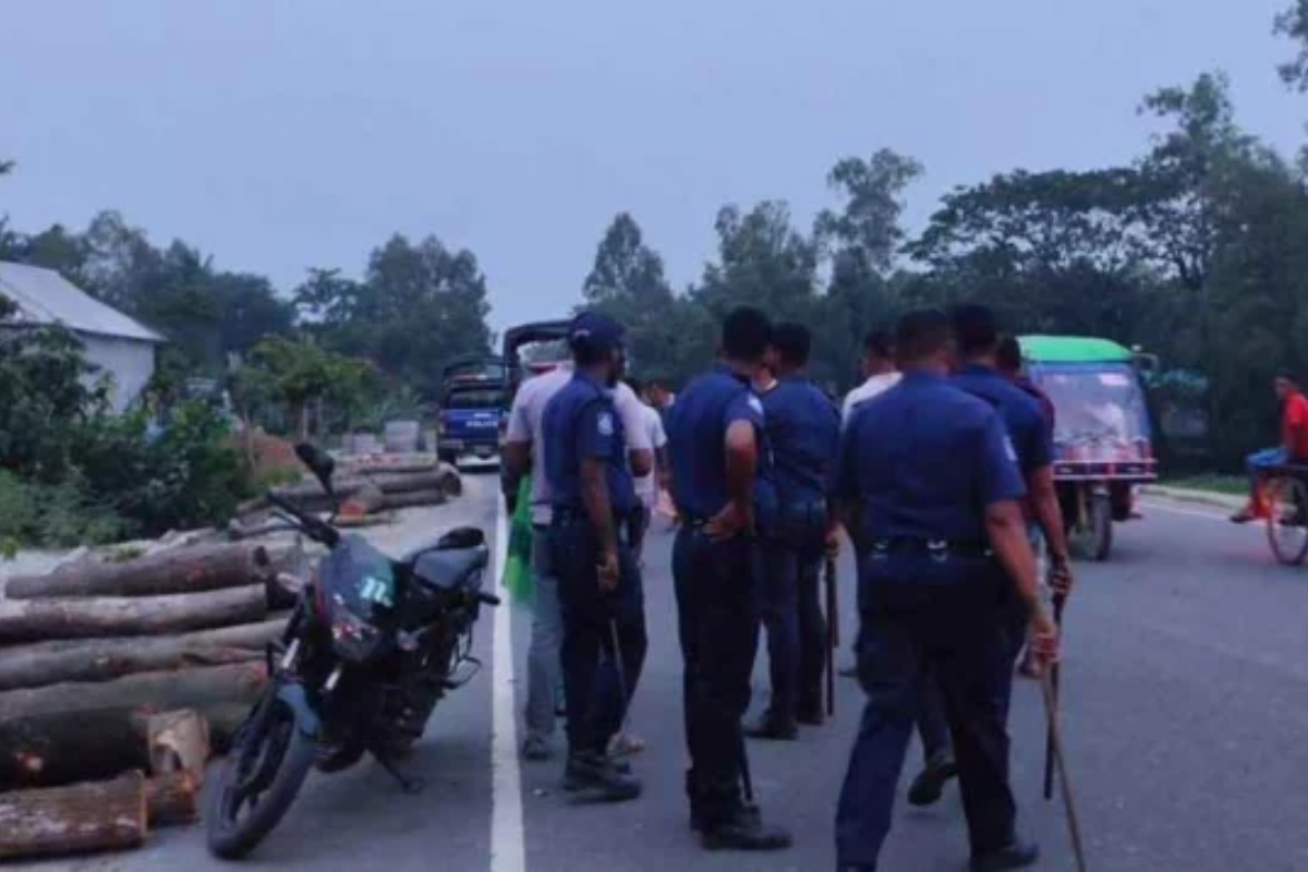 One Dead As Violent Village Clashes Engulf Tangail