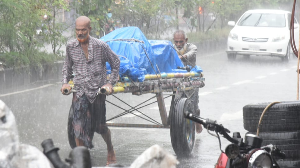 Relief Rain Falls in Capital