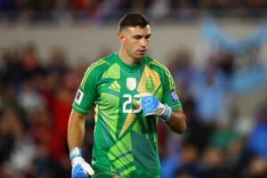 Scaloni Tests Backup Goalkeepers Following Martinez Injury