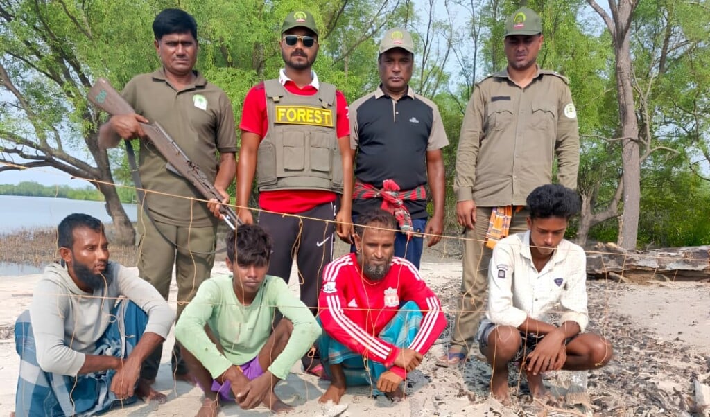 Seven Arrested in Sundarbans Illegal Harvesting Sweeps Seven Arrested in Sundarbans Illegal Harvesting Sweeps