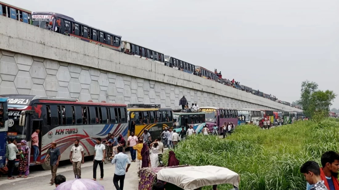 Severe Traffic Gridlock on Jamuna Bridge