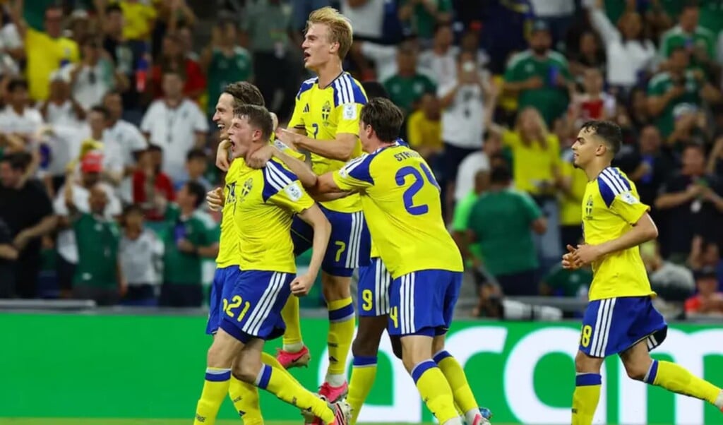 Sweden Overwhelm Tunisia in Dominant Group Opener