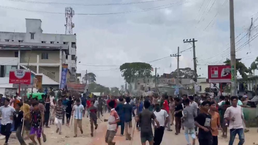 Third Day of Clashes Over Interest Dispute Leaves 20 Injured