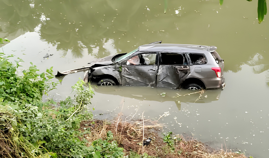 Toddler Killed in Rajbari Road Collision Toddler Killed in Rajbari Road Collision
